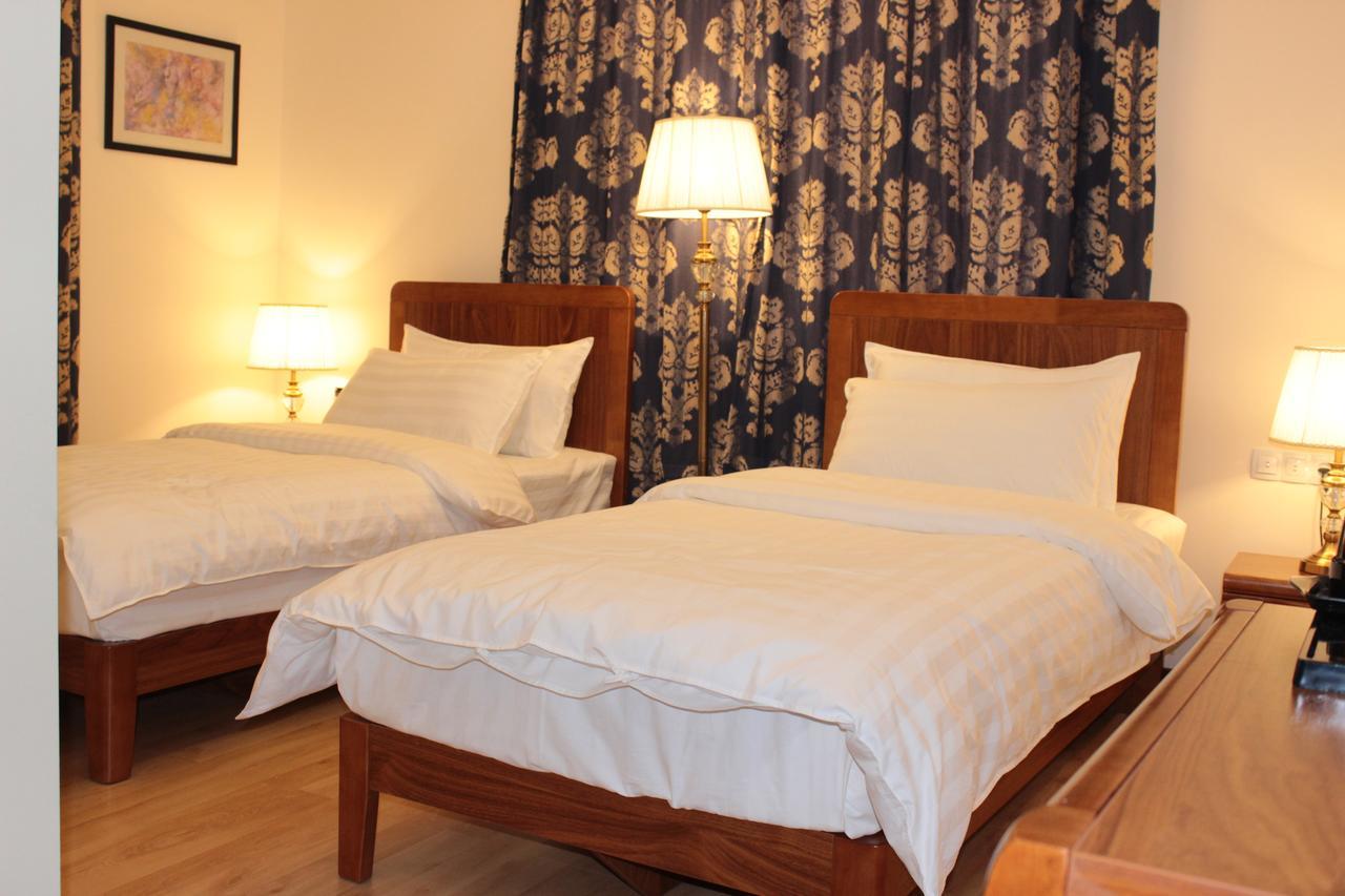 Kok-Art Hotel Jalal-Abad Екстериор снимка
