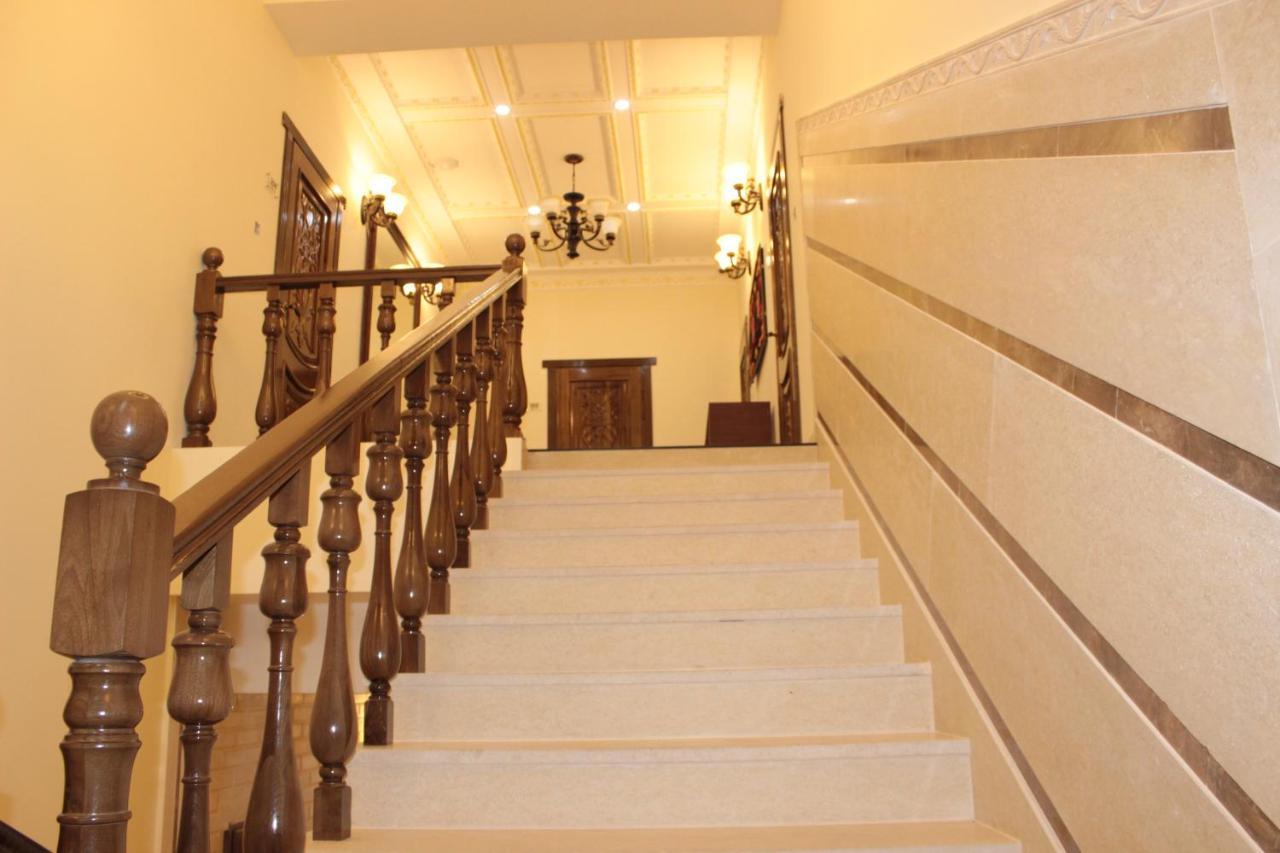 Kok-Art Hotel Jalal-Abad Екстериор снимка